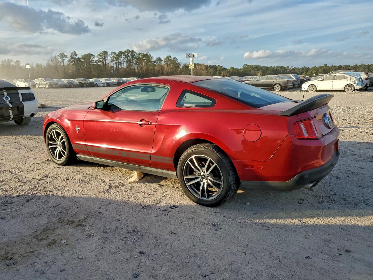 2012 FORD MUSTANG photo 2