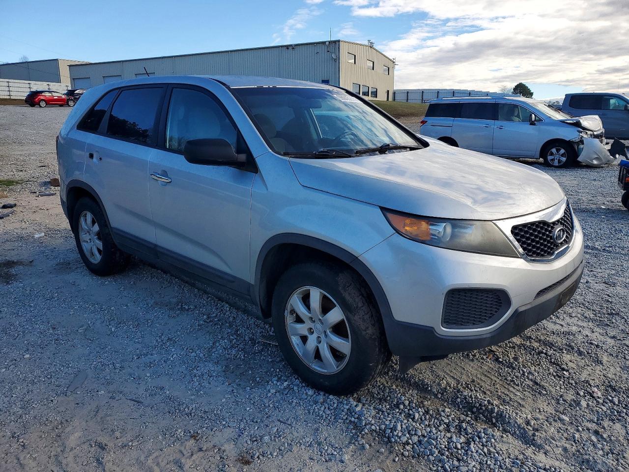 2011 KIA SORENTO BASE photo 4