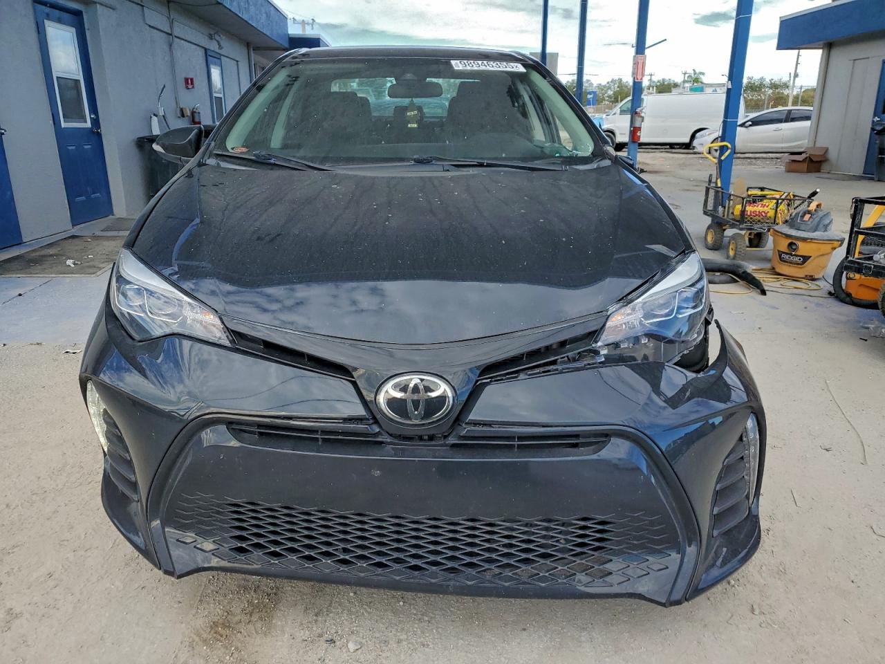 2017 TOYOTA COROLLA L photo 5