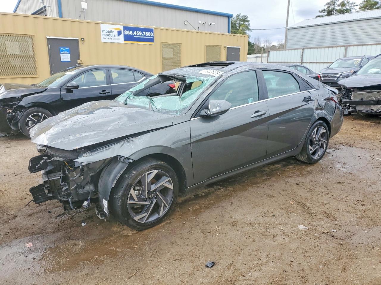 2025 HYUNDAI ELANTRA