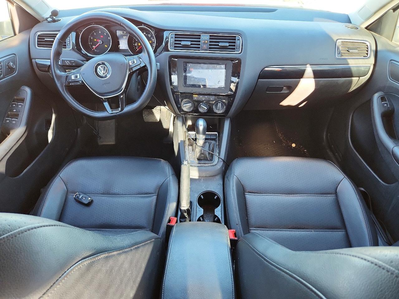 2016 VOLKSWAGEN JETTA photo 8