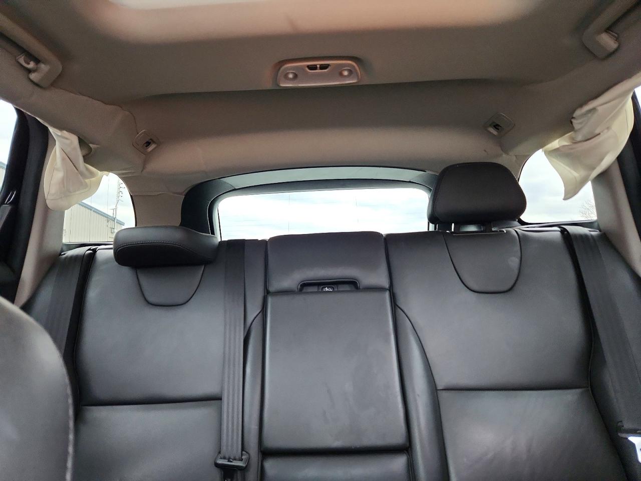 2017 VOLVO XC60 T5 INSCRIPTION photo 10