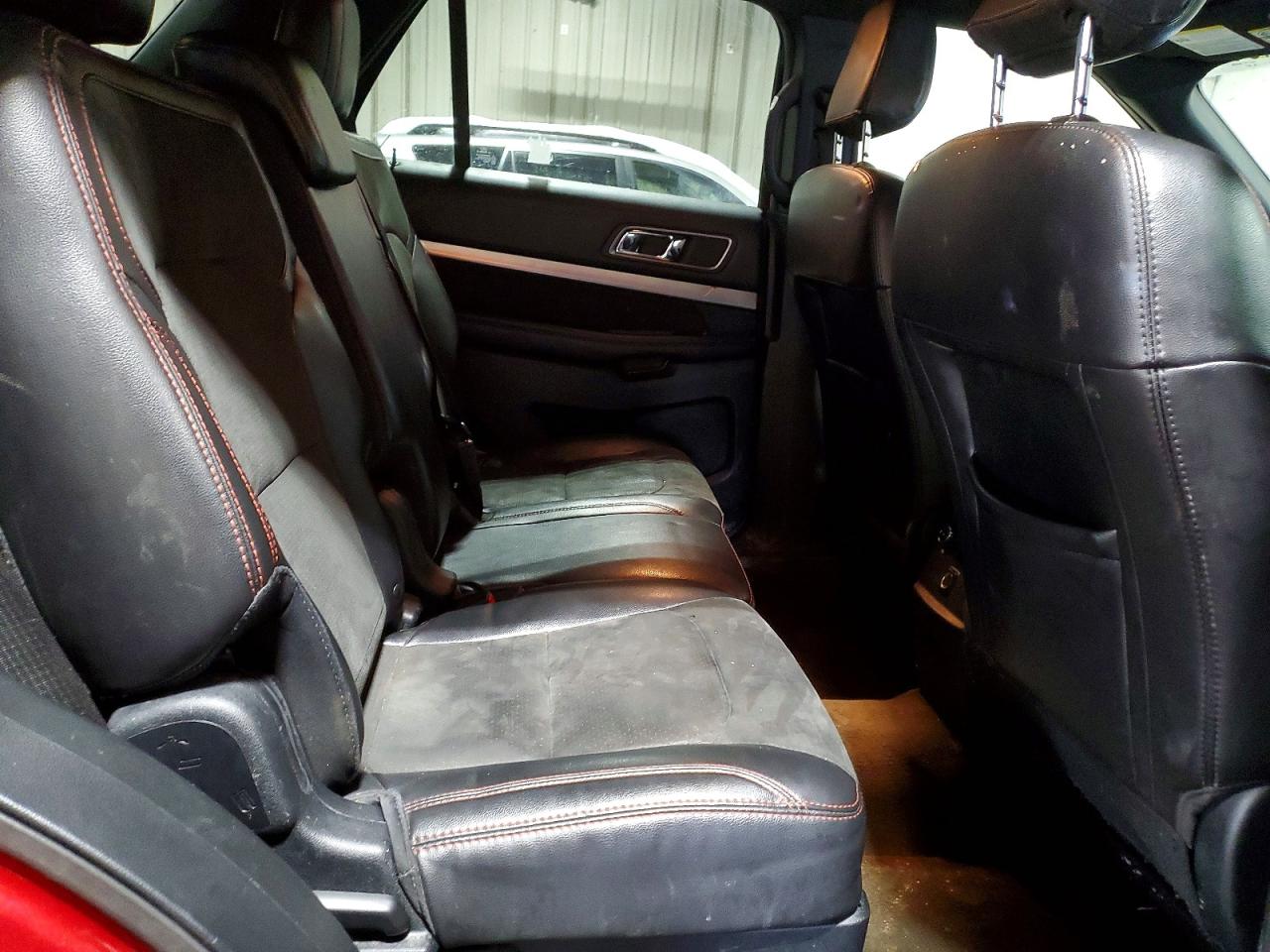 2018 FORD EXPLORER XLT photo 11