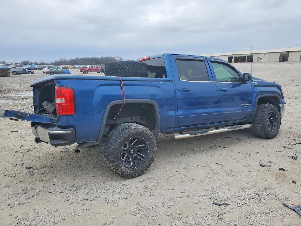 2015 GMC SIERRA K1500 SLE photo 3