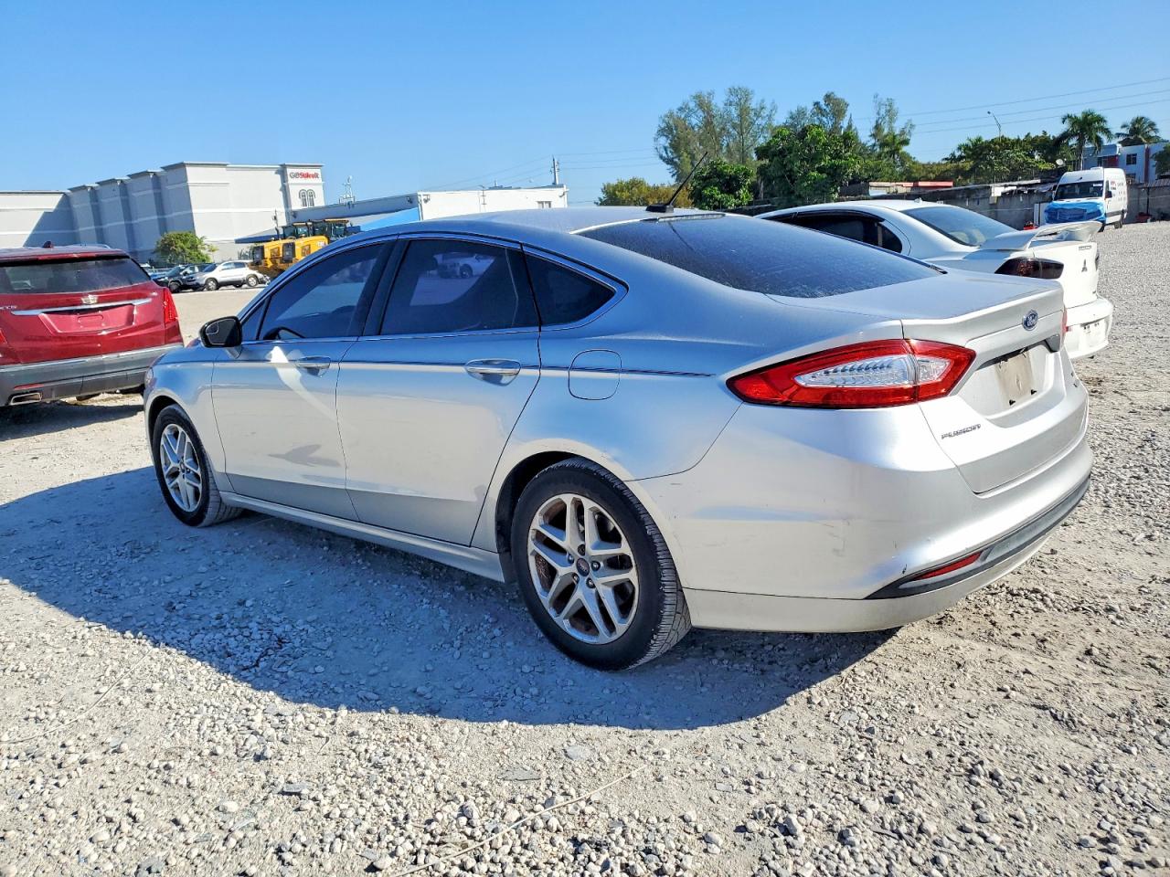 2014 FORD FUSION SE photo 2