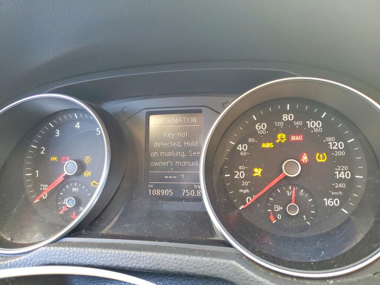 2017 VOLKSWAGEN PASSAT SE photo 25