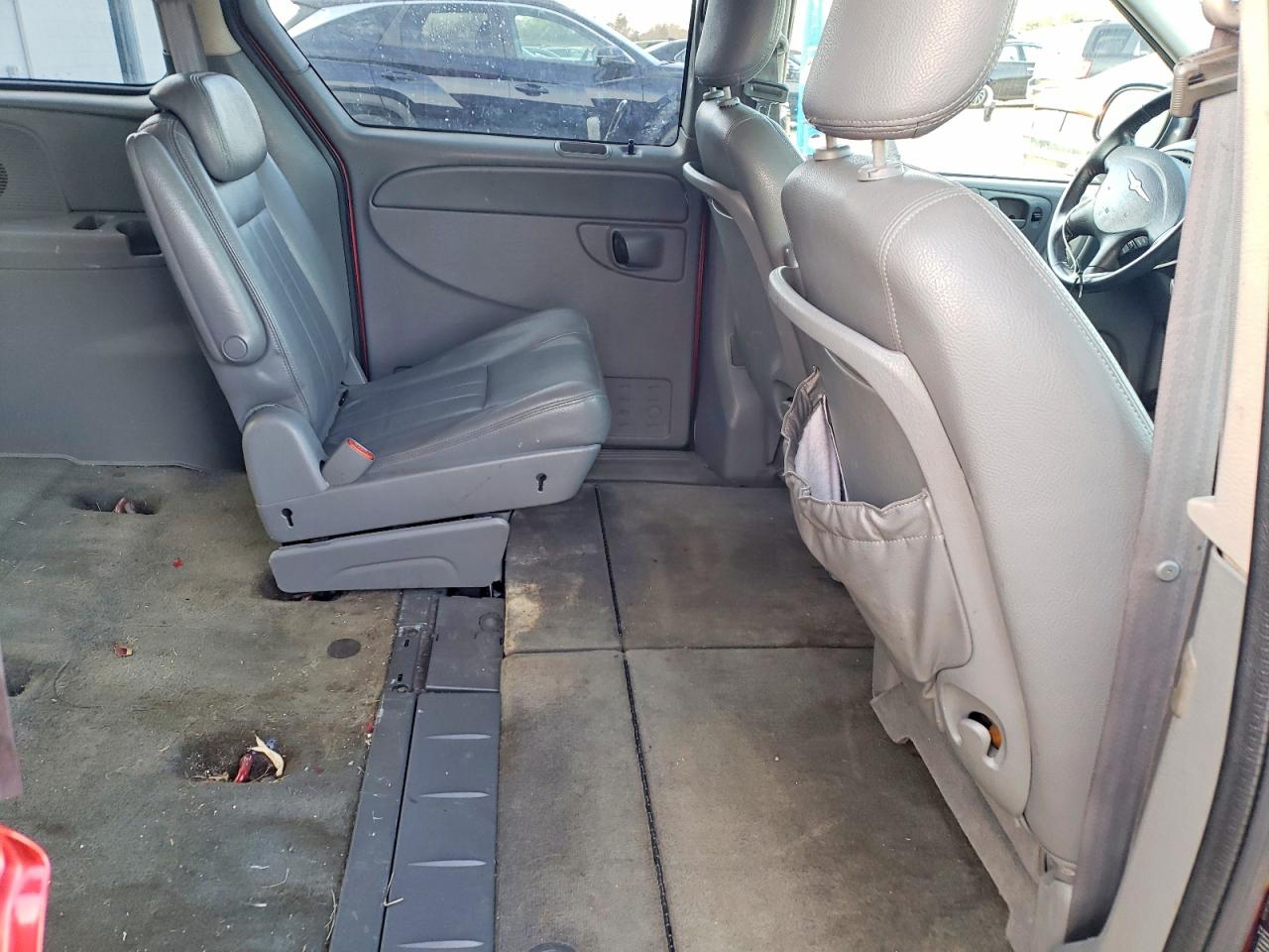 2005 CHRYSLER TOWN & COUNTRY TOURING photo 11