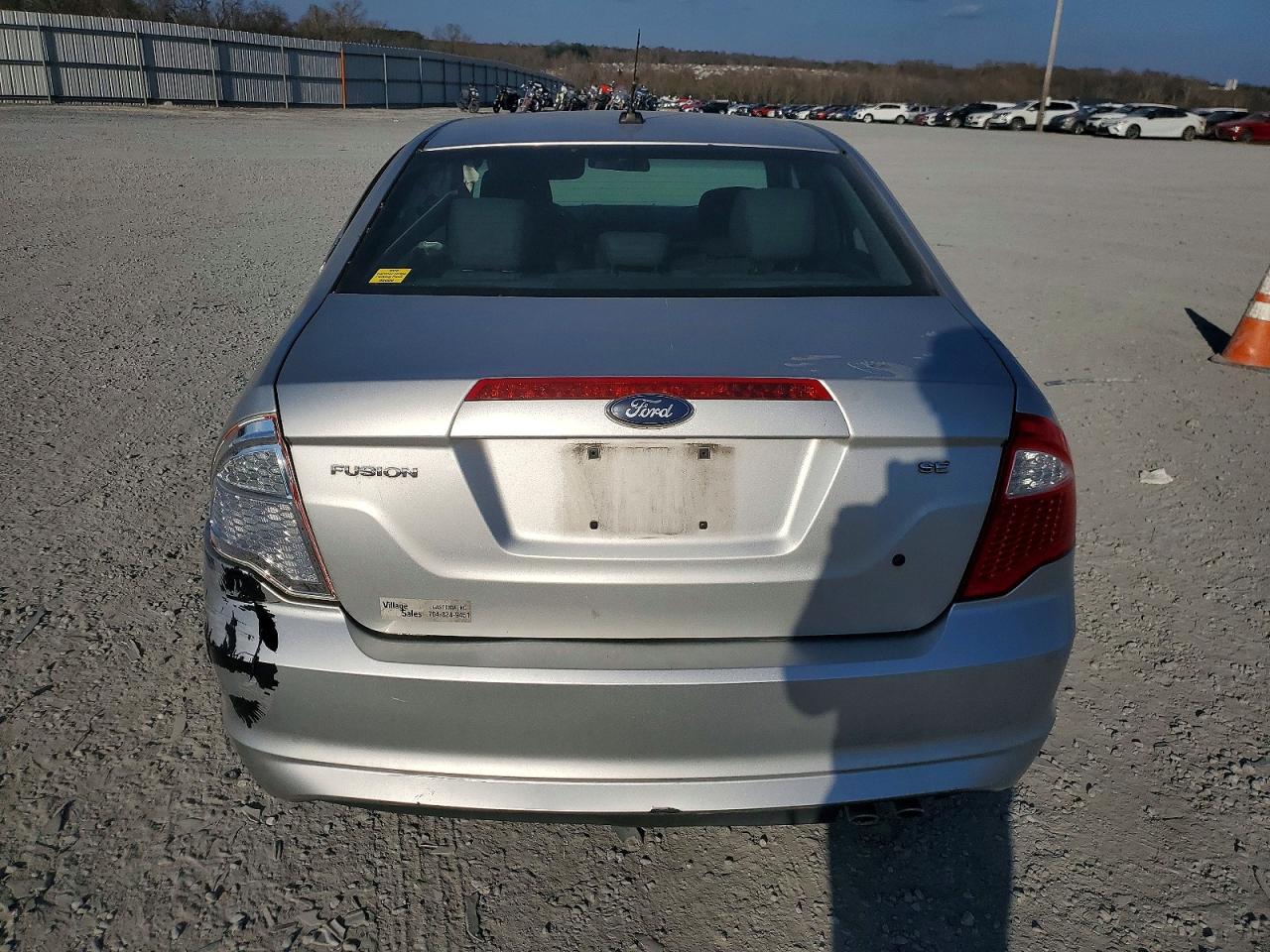 2011 FORD FUSION SE photo 6