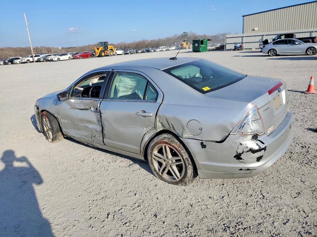 2011 FORD FUSION SE photo 2