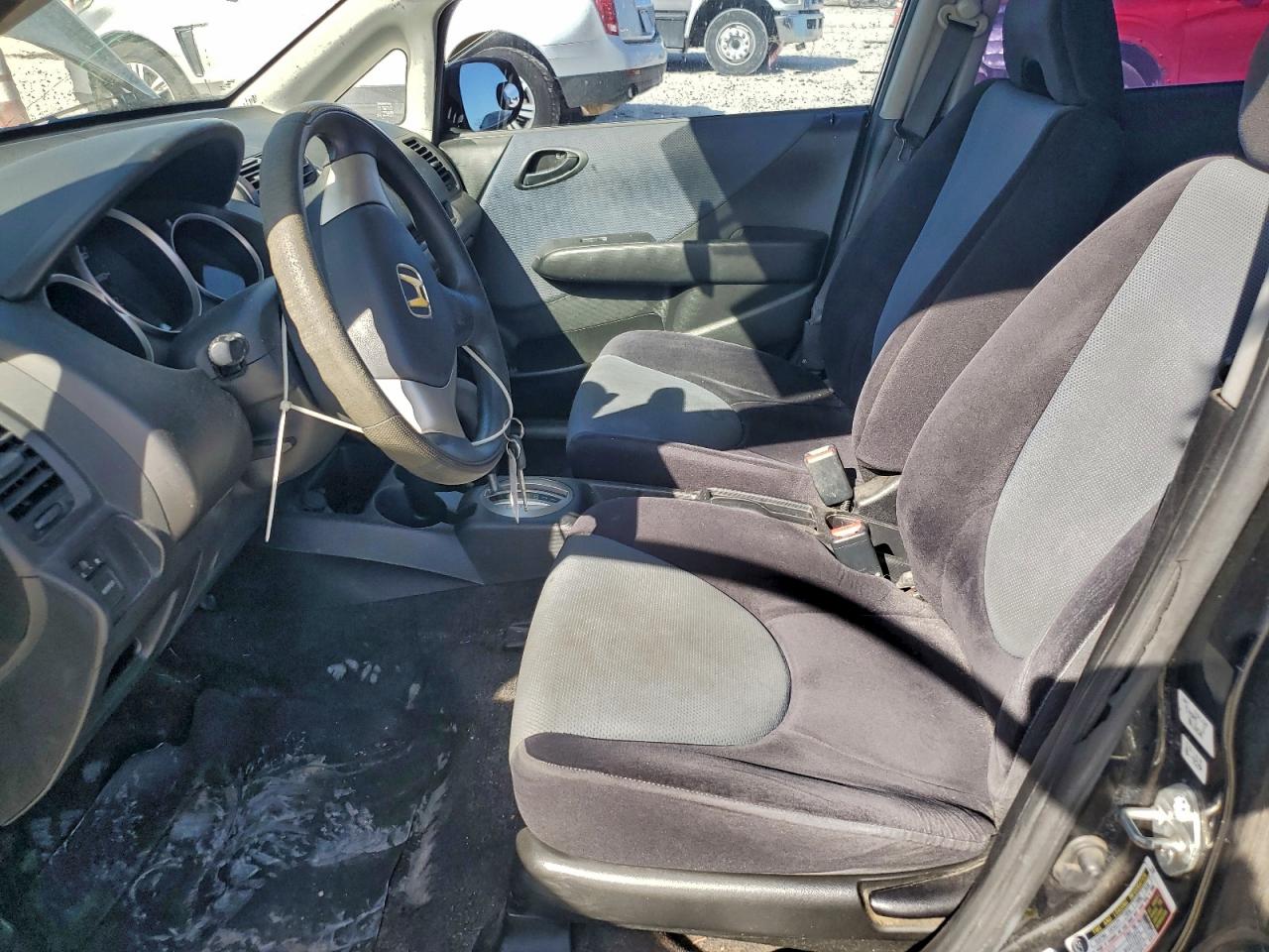 2008 HONDA FIT photo 7