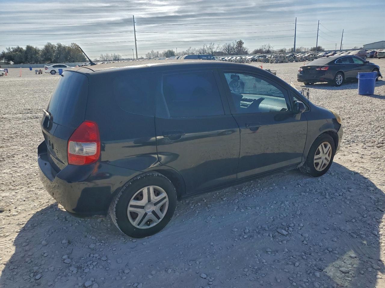 2008 HONDA FIT photo 3