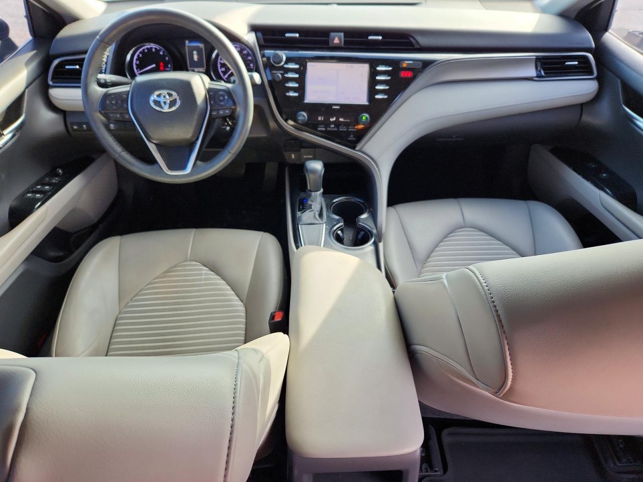 2020 TOYOTA CAMRY SE photo 8
