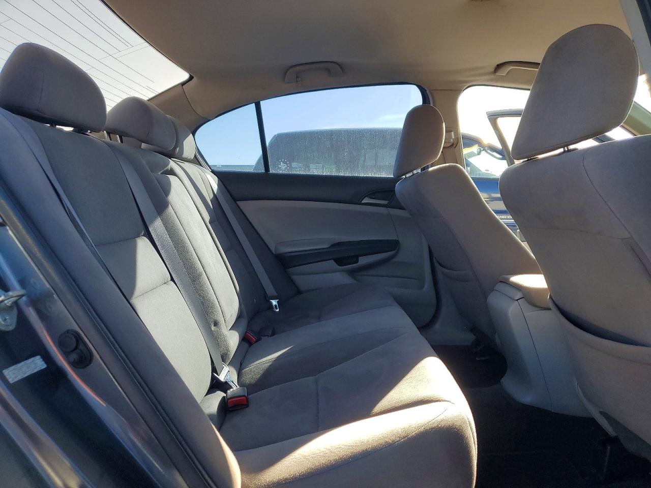 2011 HONDA ACCORD LX photo 10