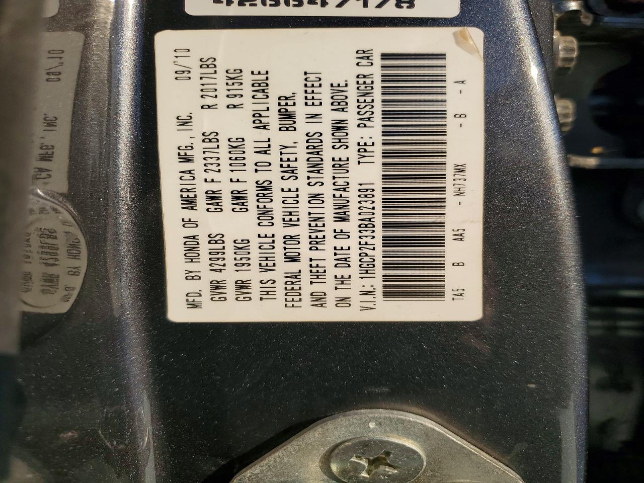 2011 HONDA ACCORD LX photo 13