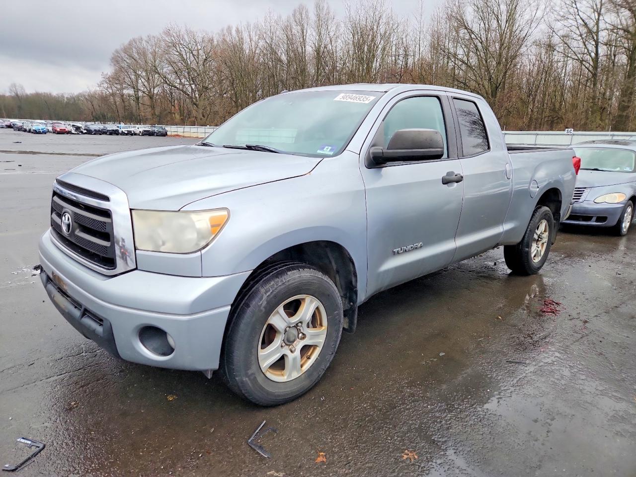 2011 TOYOTA TUNDRA