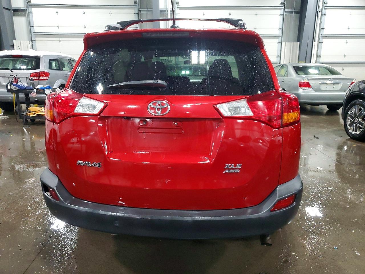 2015 TOYOTA RAV4 XLE photo 6