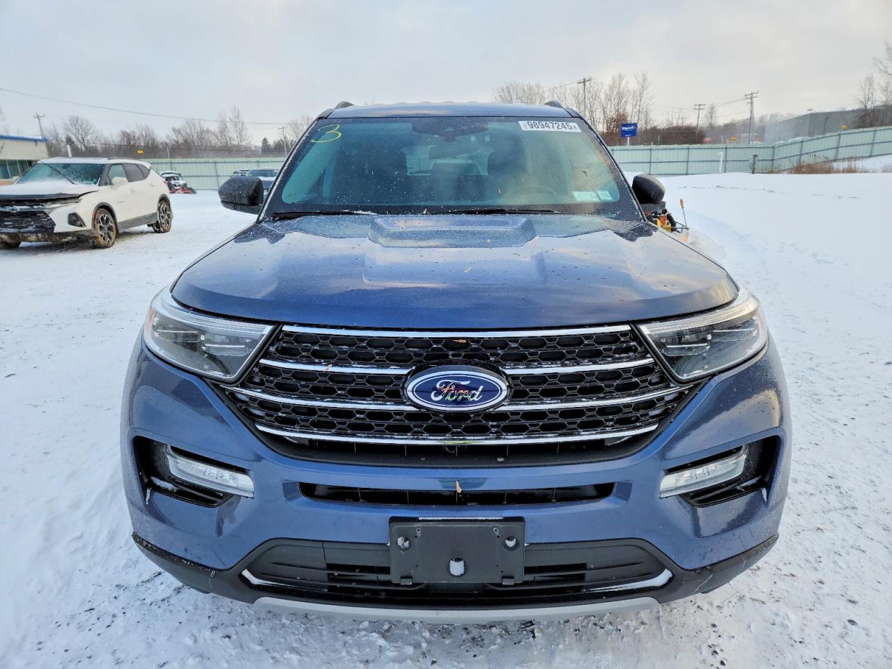2021 FORD EXPLORER XLT photo 5