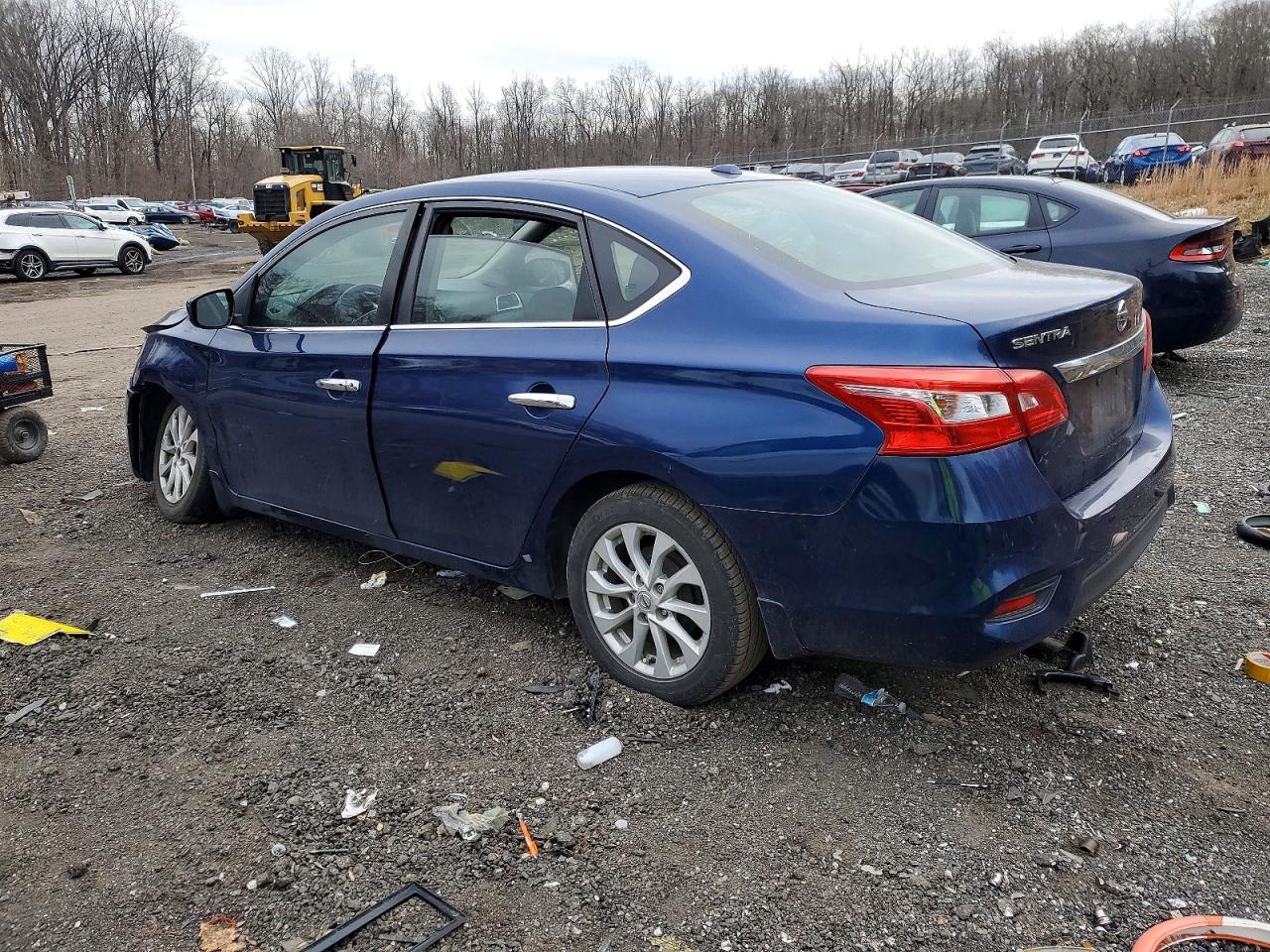 2018 NISSAN SENTRA SV photo 2
