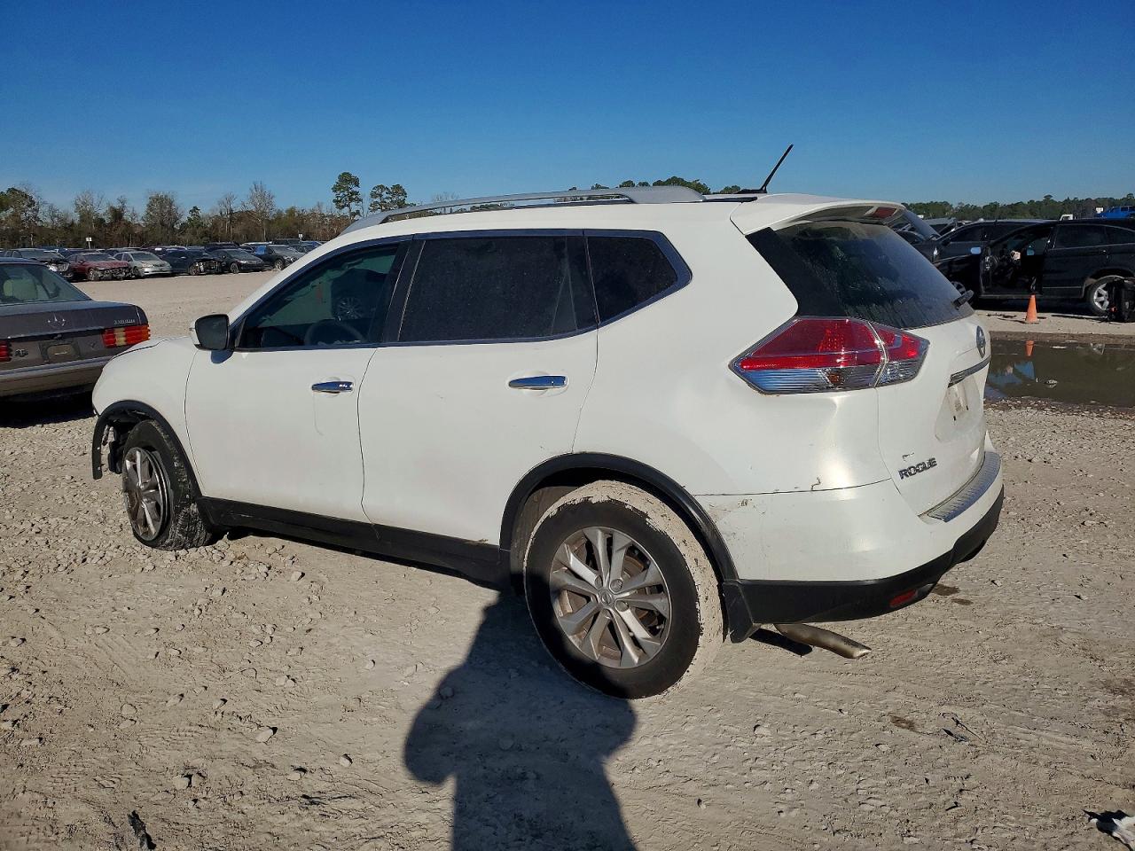 2014 NISSAN ROGUE S photo 2
