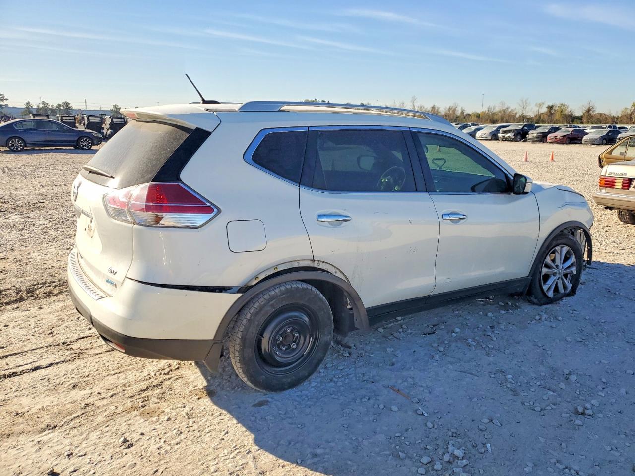 2014 NISSAN ROGUE S photo 3