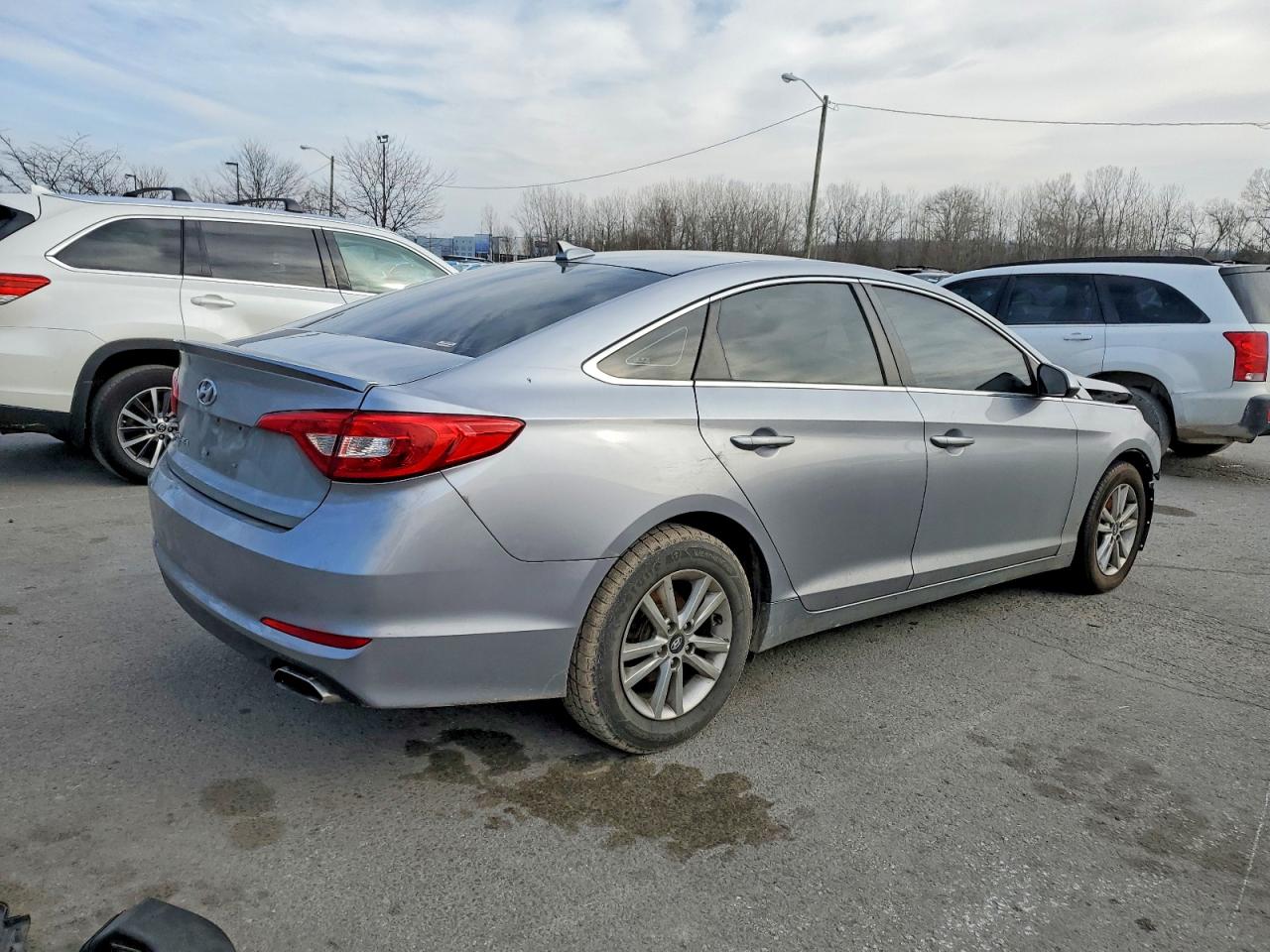 2017 HYUNDAI SONATA SE photo 3
