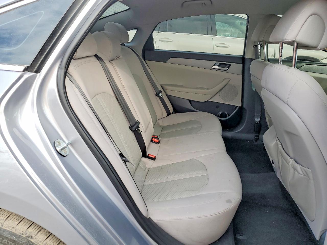 2017 HYUNDAI SONATA SE photo 10