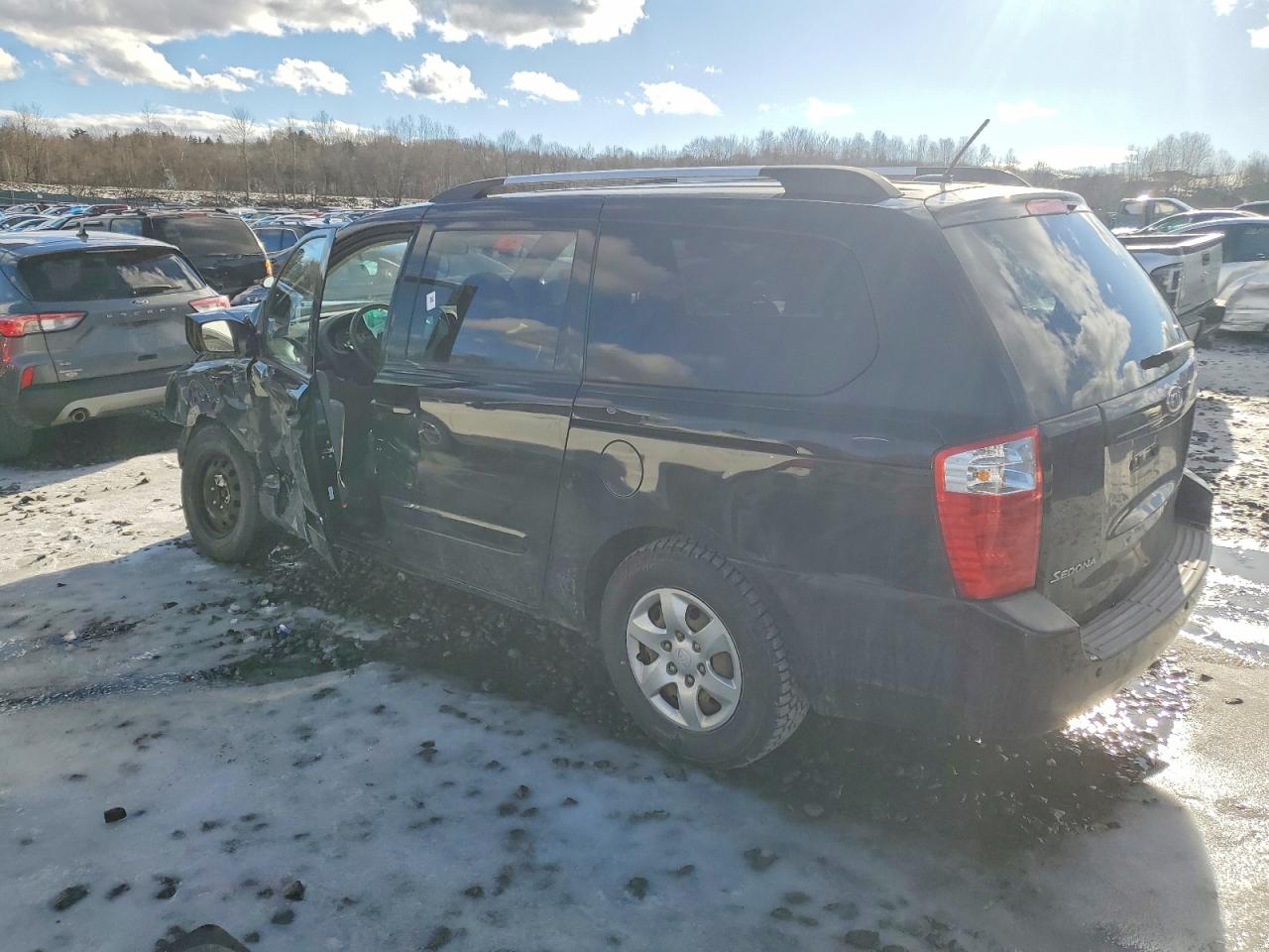 2010 KIA SEDONA LX photo 2