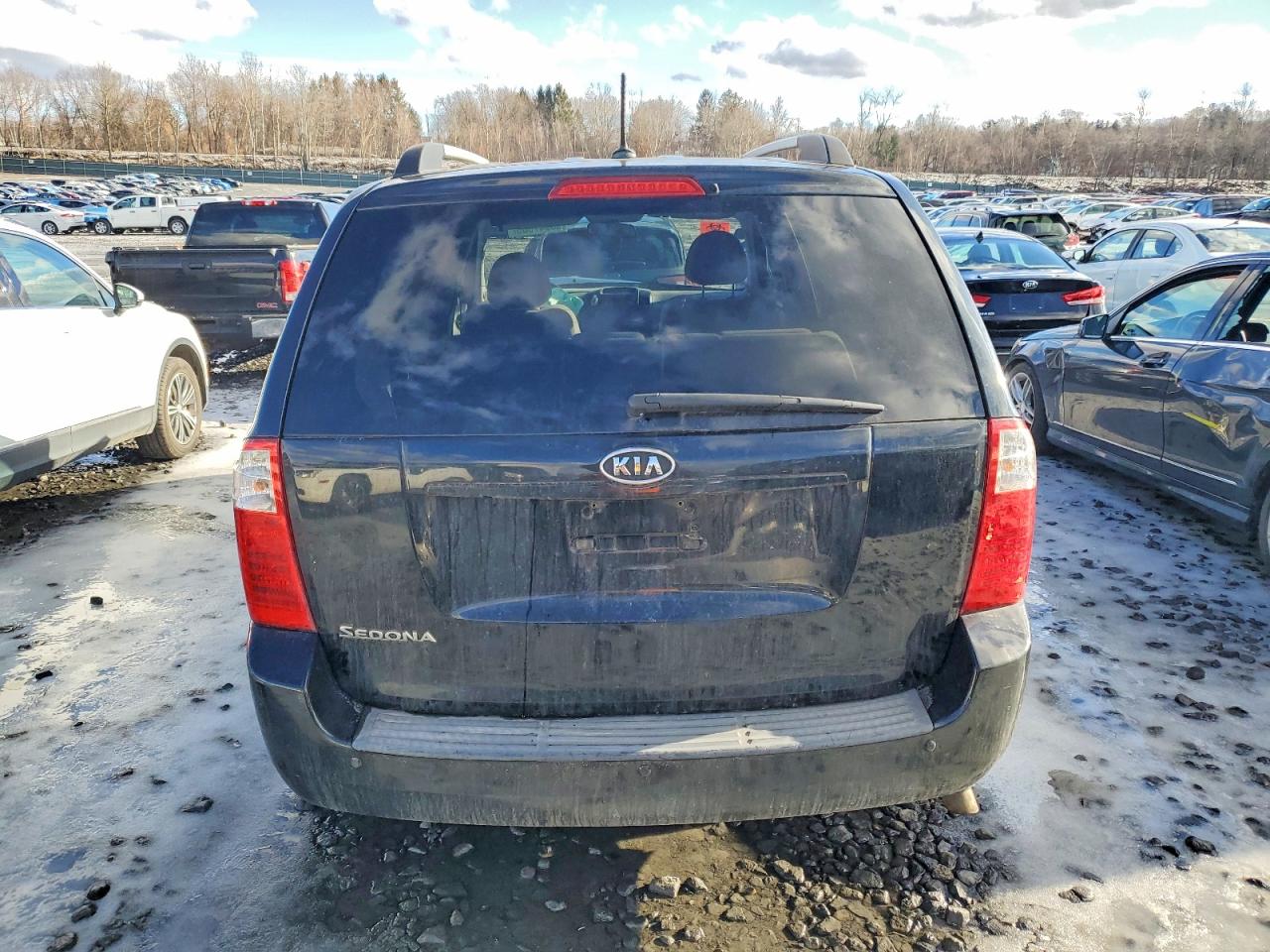 2010 KIA SEDONA LX photo 6
