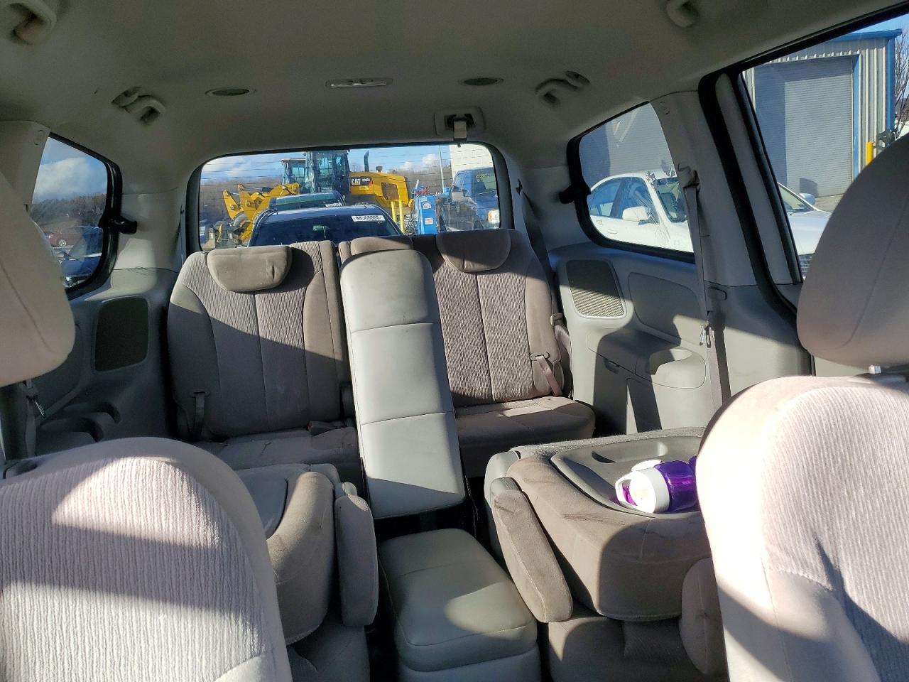 2010 KIA SEDONA LX photo 10