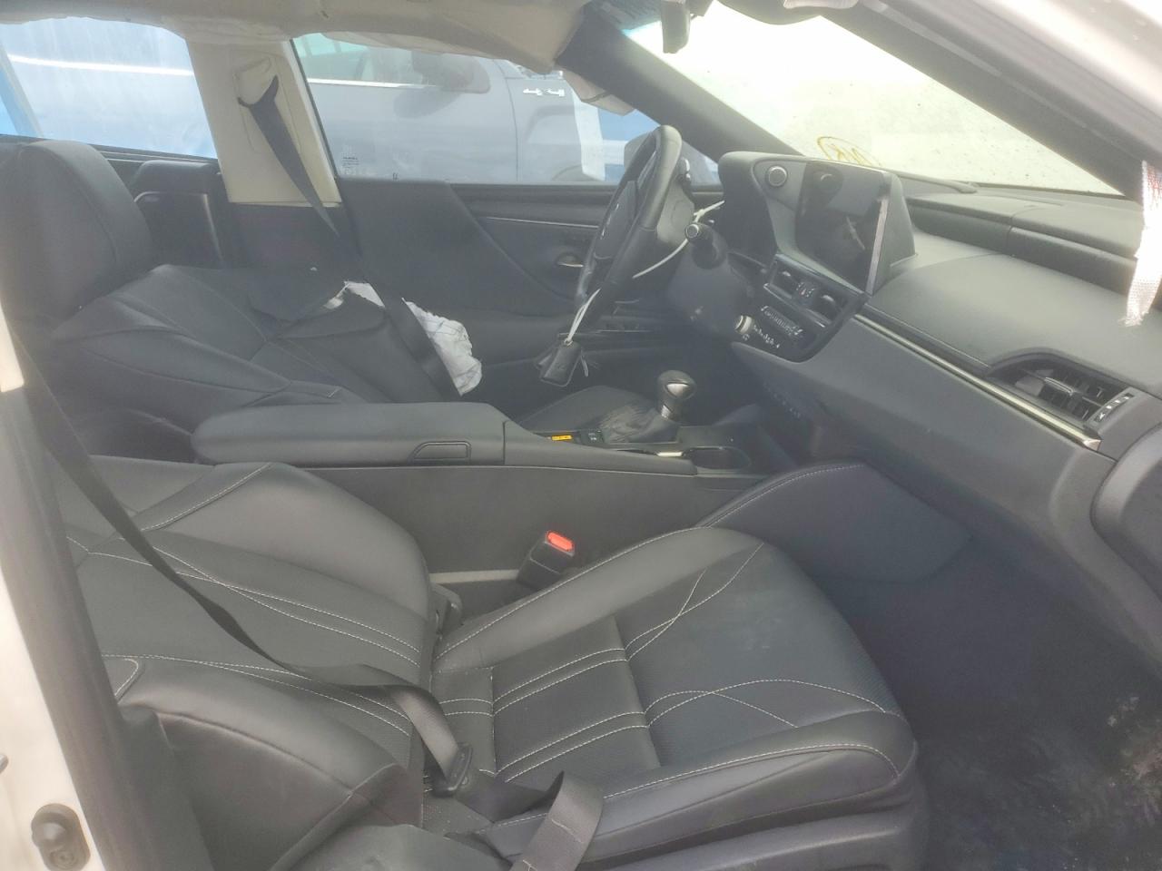 2024 LEXUS ES 300H BASE photo 7
