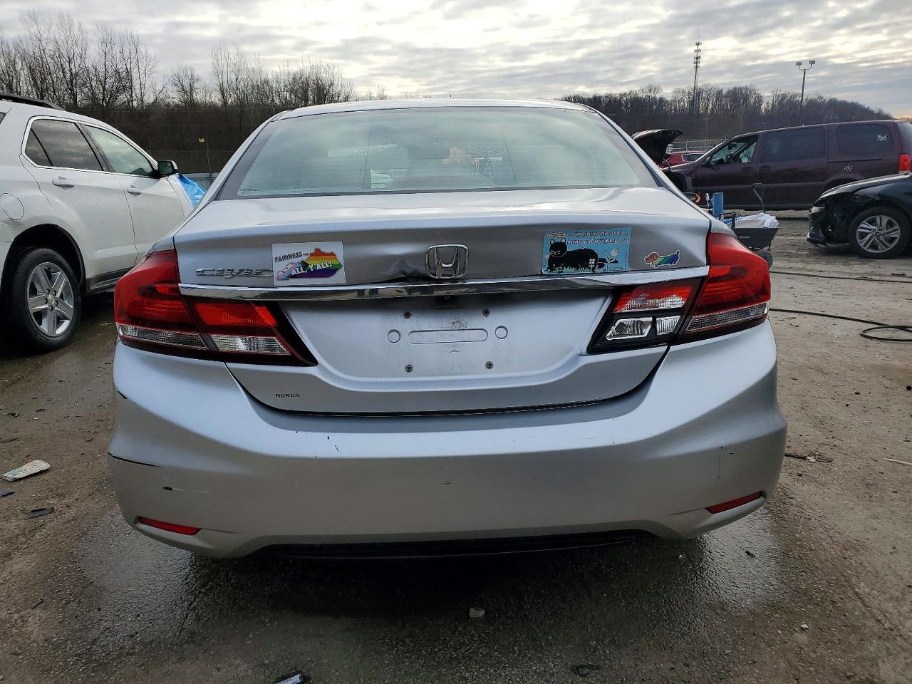 2013 HONDA CIVIC LX photo 6