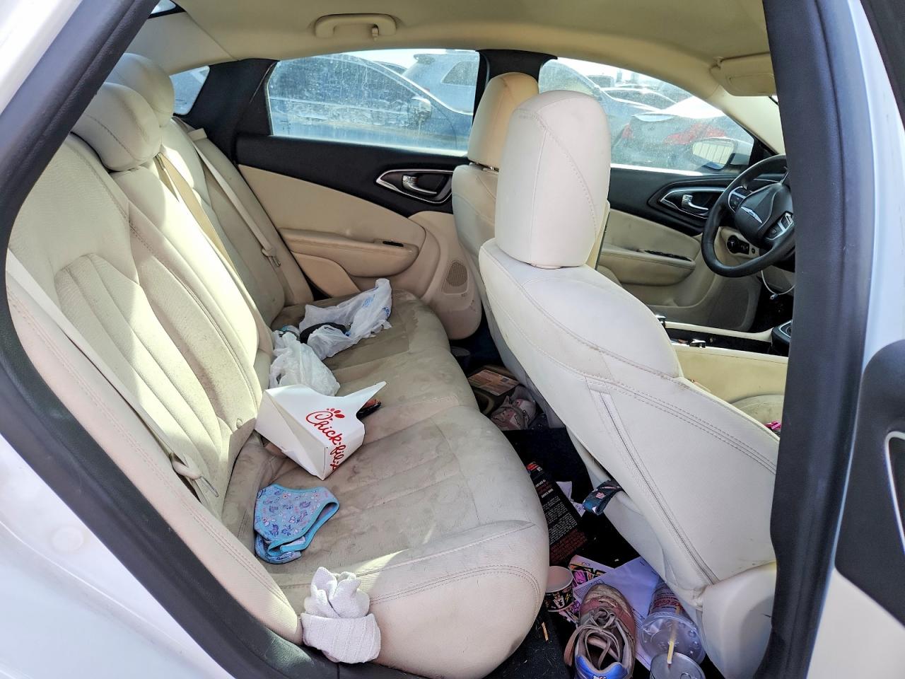 2016 CHRYSLER 200 LIMITED photo 10
