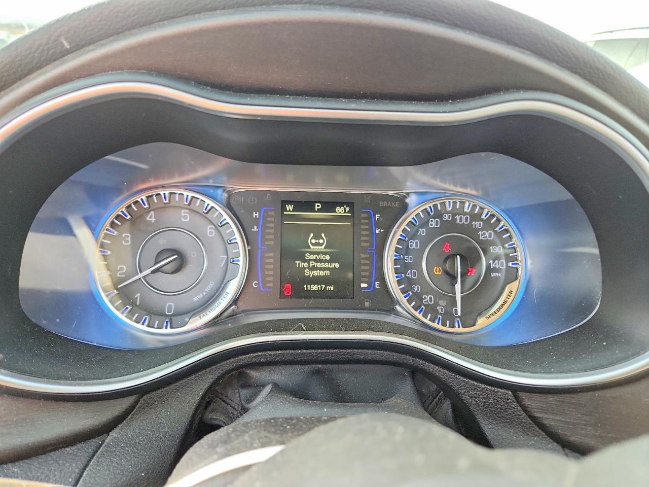 2016 CHRYSLER 200 LIMITED photo 9