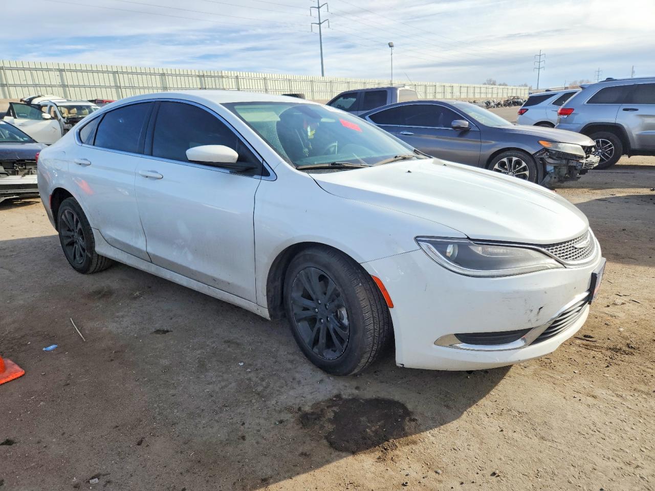 2016 CHRYSLER 200 LIMITED photo 4
