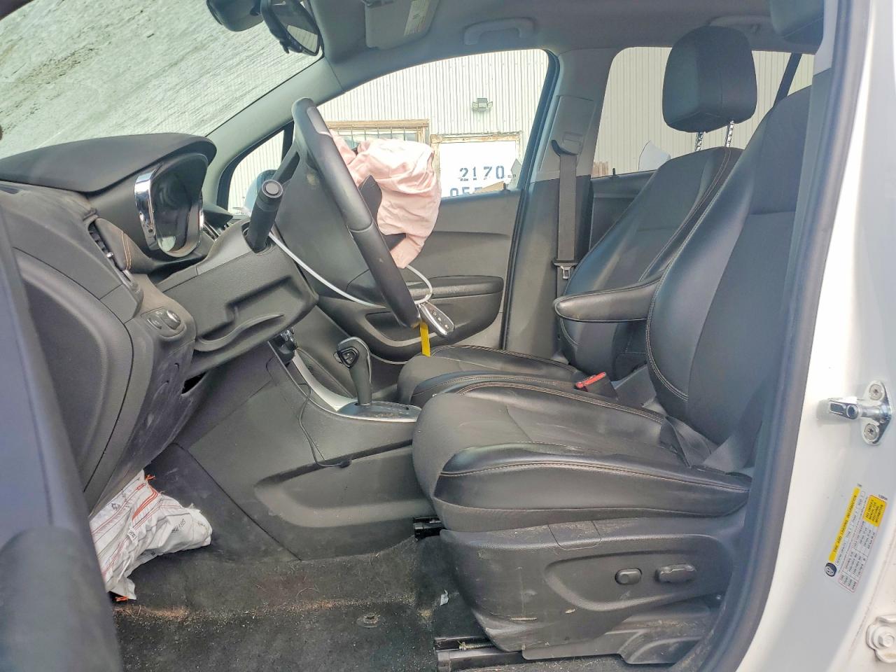 2022 CHEVROLET TRAX 1LT photo 7