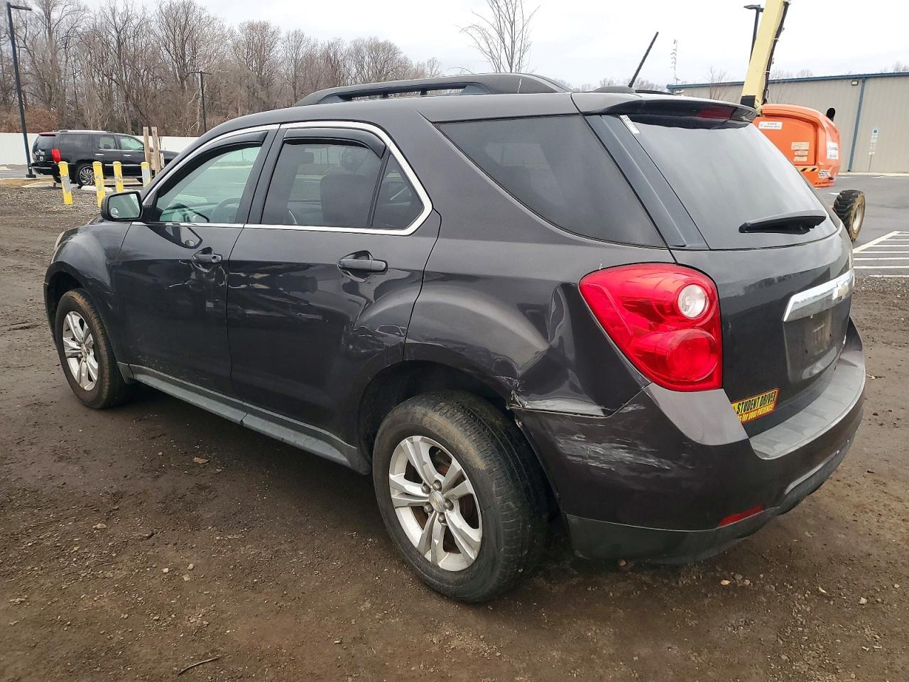 2015 CHEVROLET EQUINOX LT photo 4