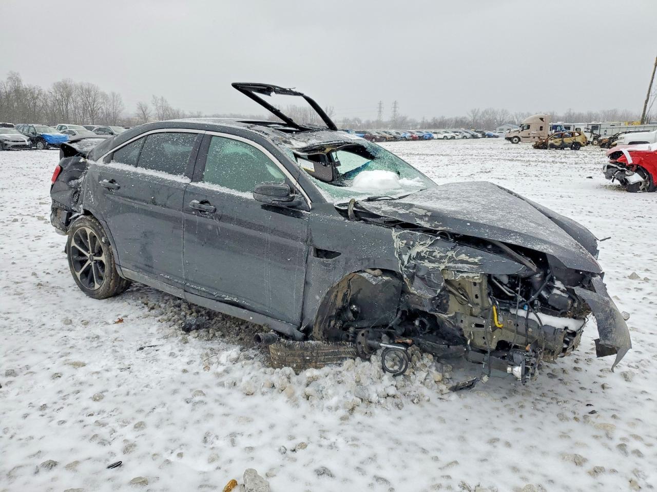 2015 FORD TAURUS SHO photo 4