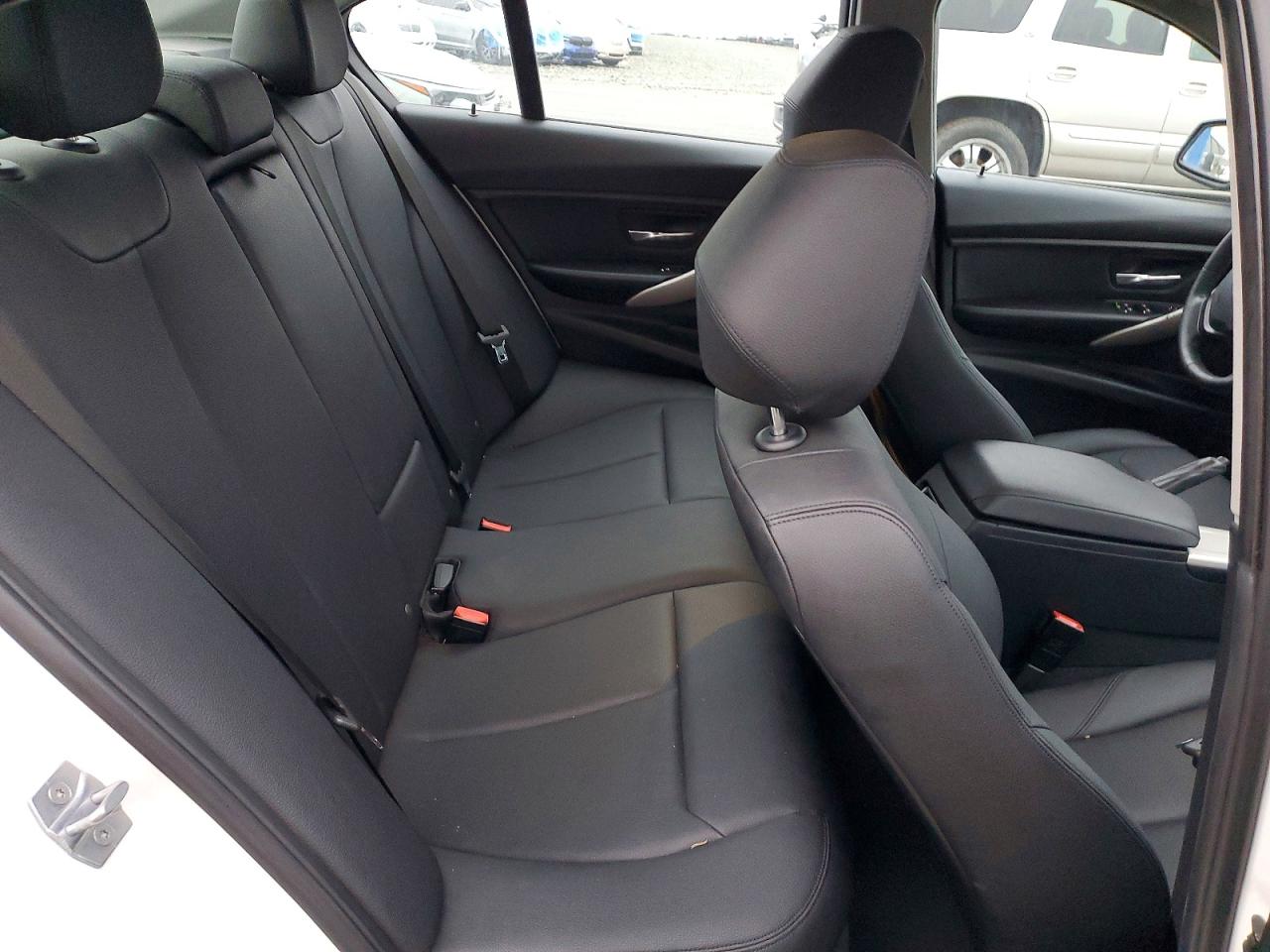 2017 BMW 320 I photo 10