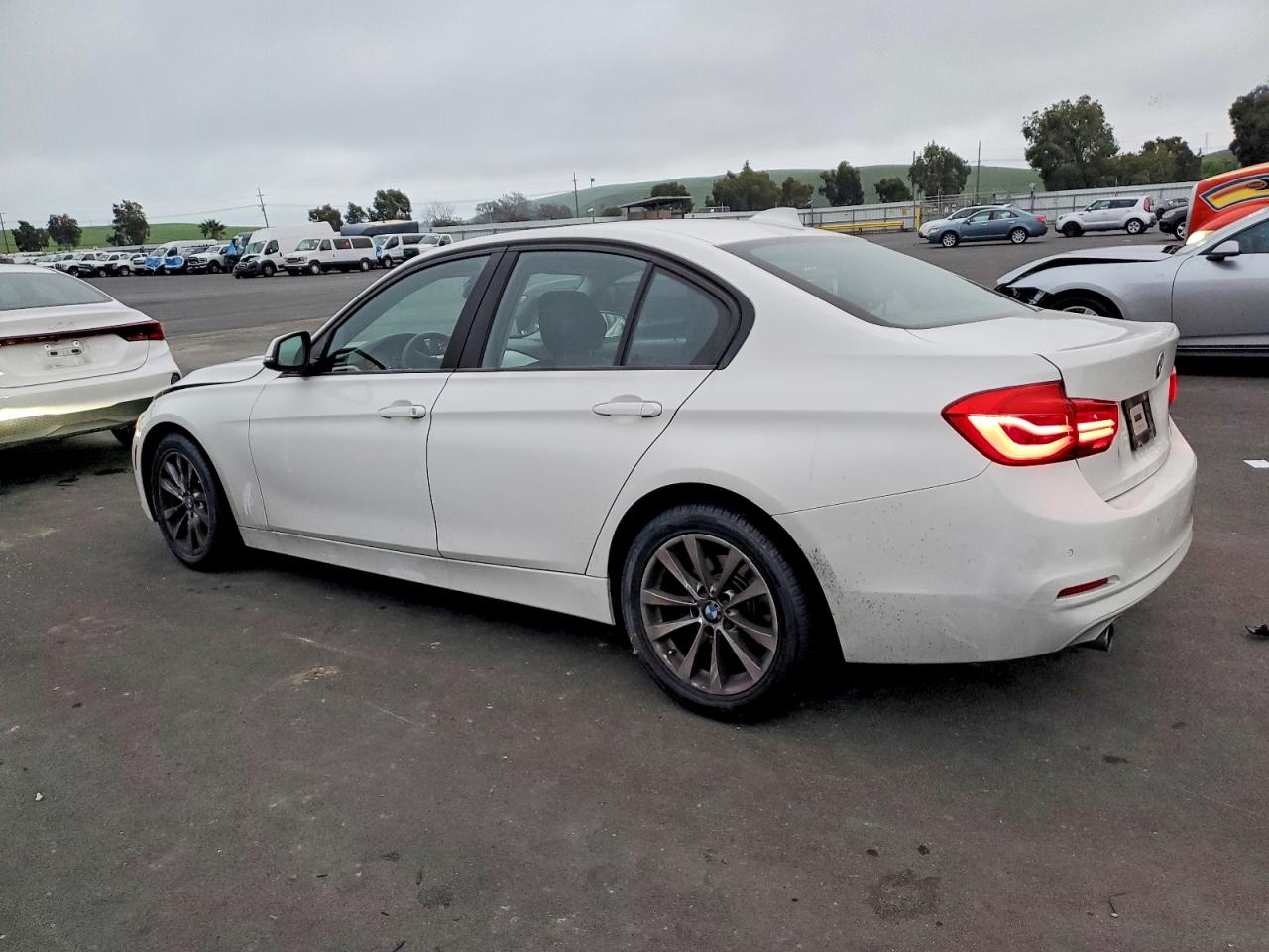 2017 BMW 320 I photo 2