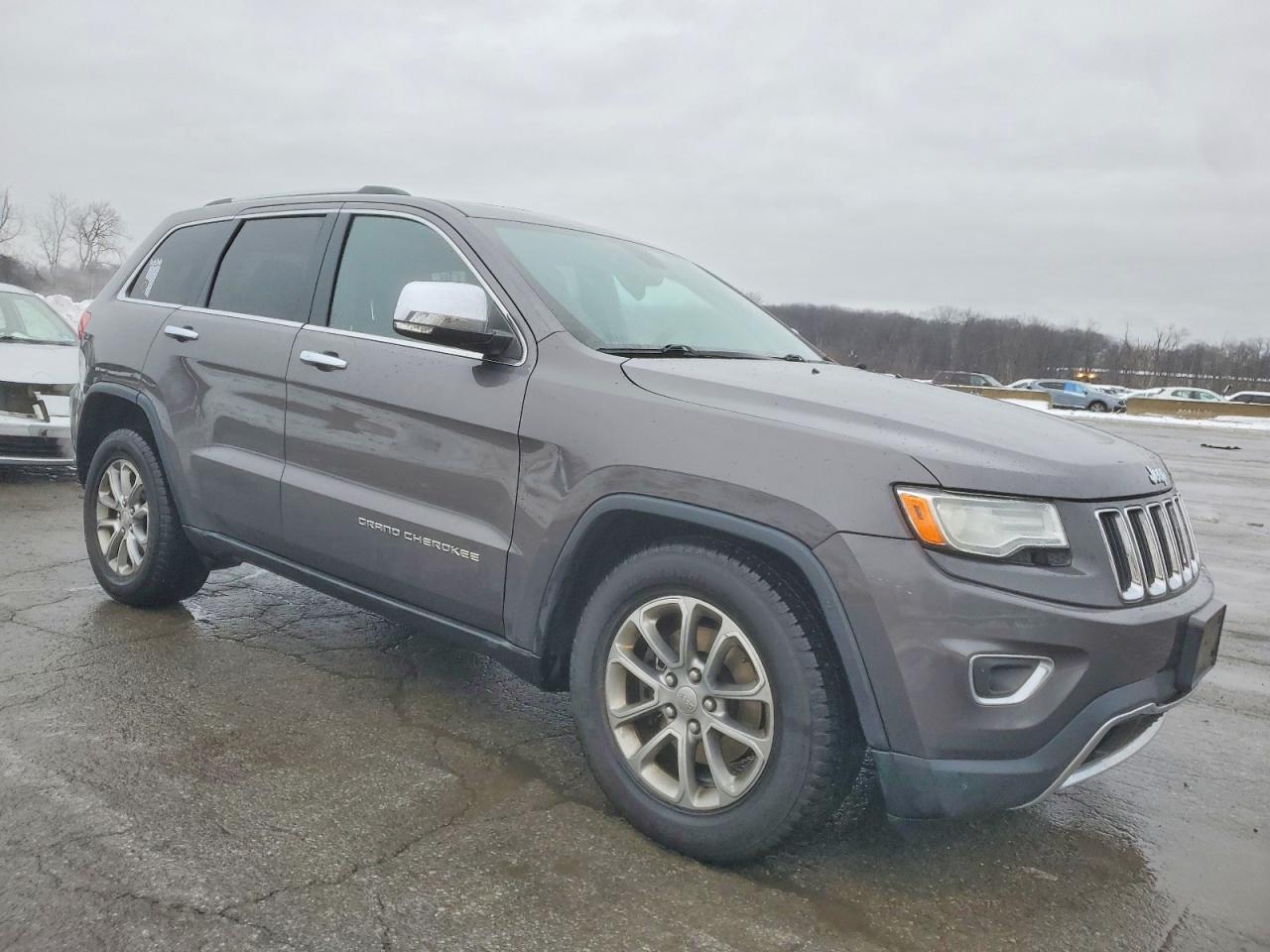 2015 JEEP GRAND CHEROKEE LIMITED photo 4