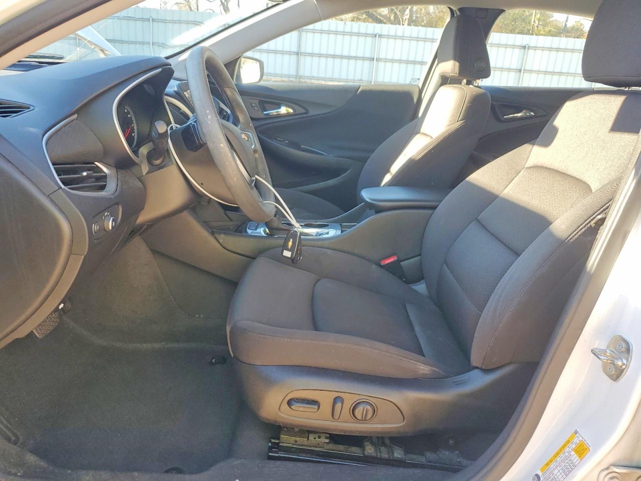 2023 CHEVROLET MALIBU LS photo 7
