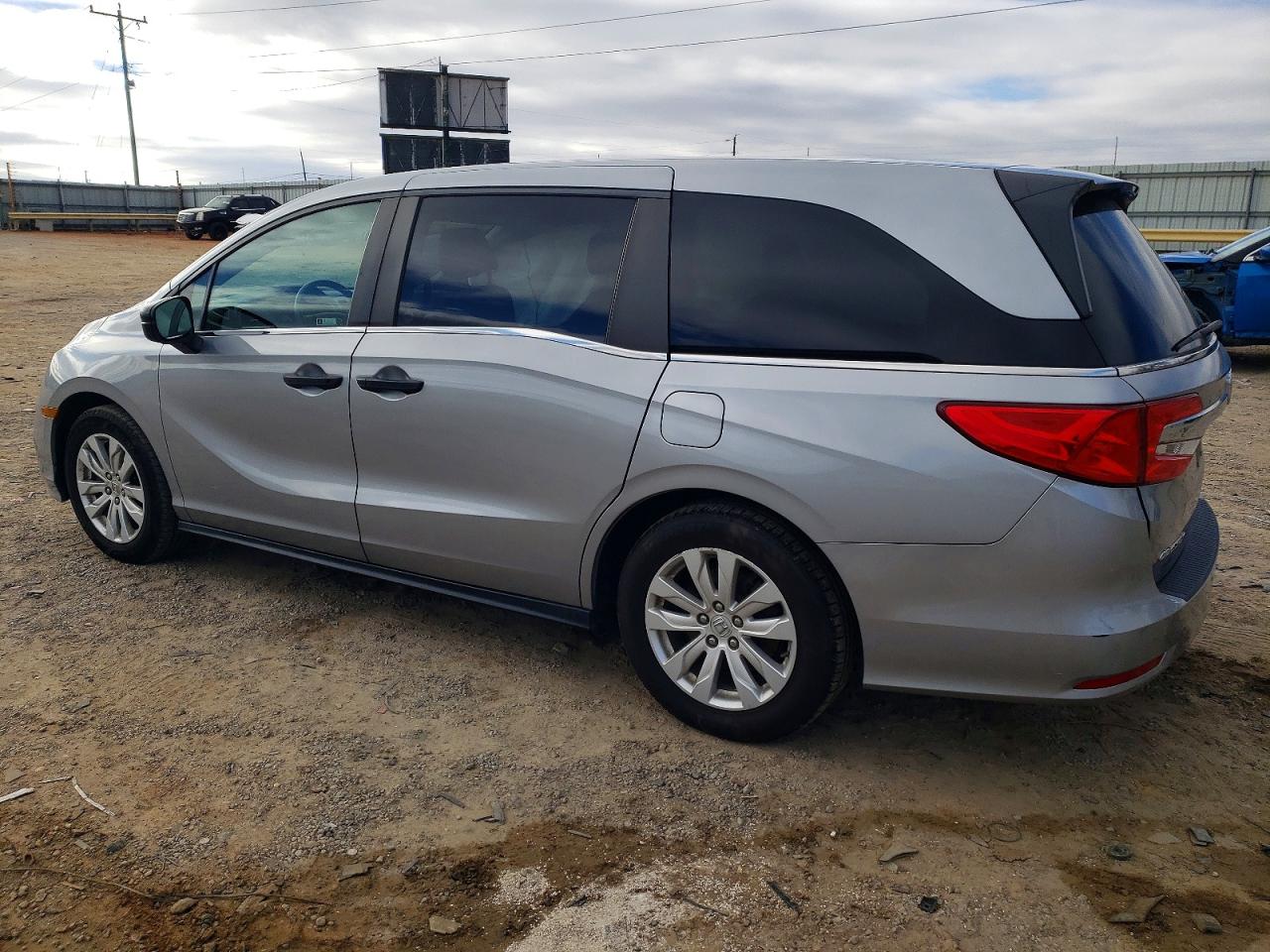 2019 HONDA ODYSSEY LX photo 2