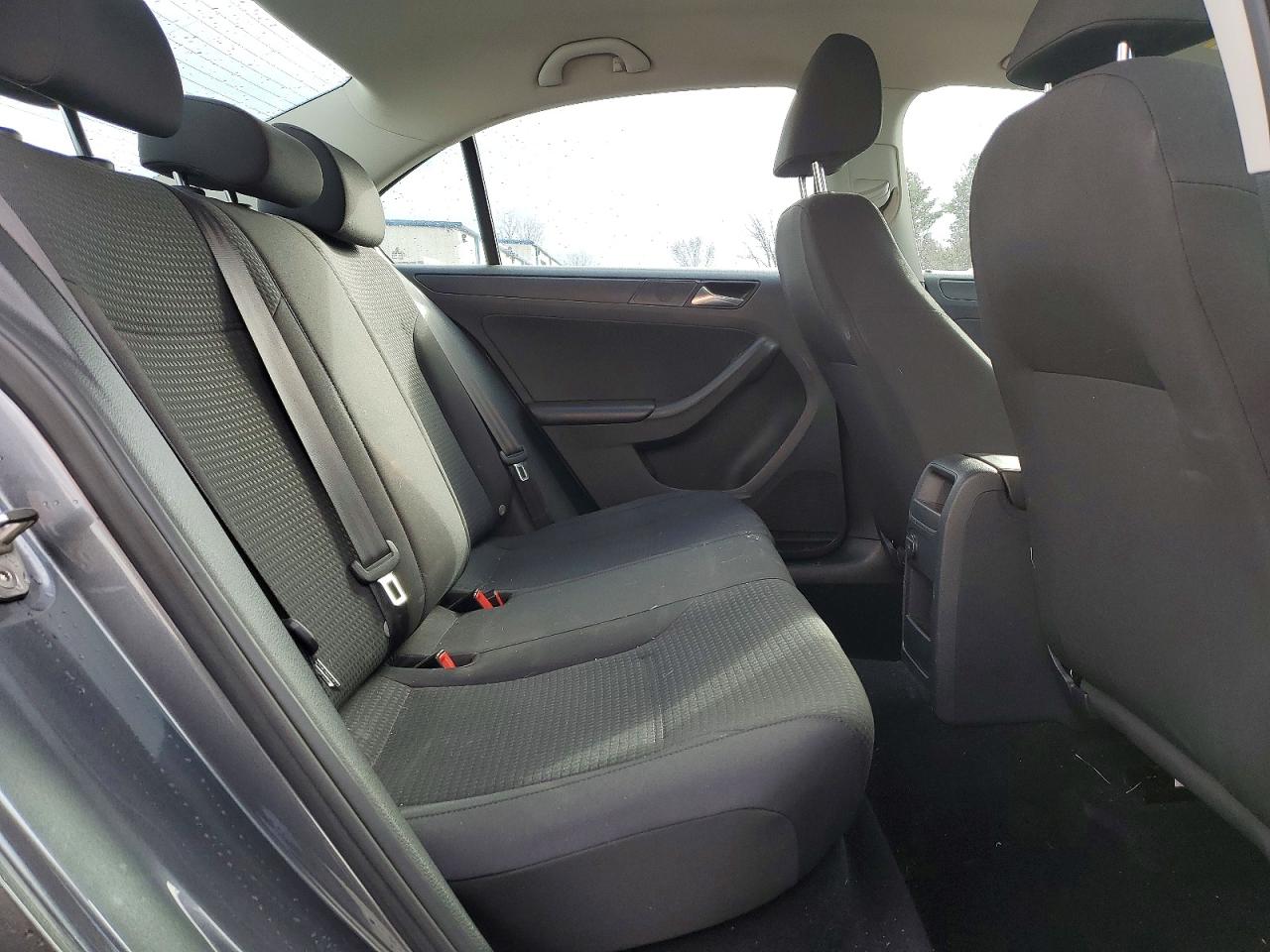 2016 VOLKSWAGEN JETTA S photo 10