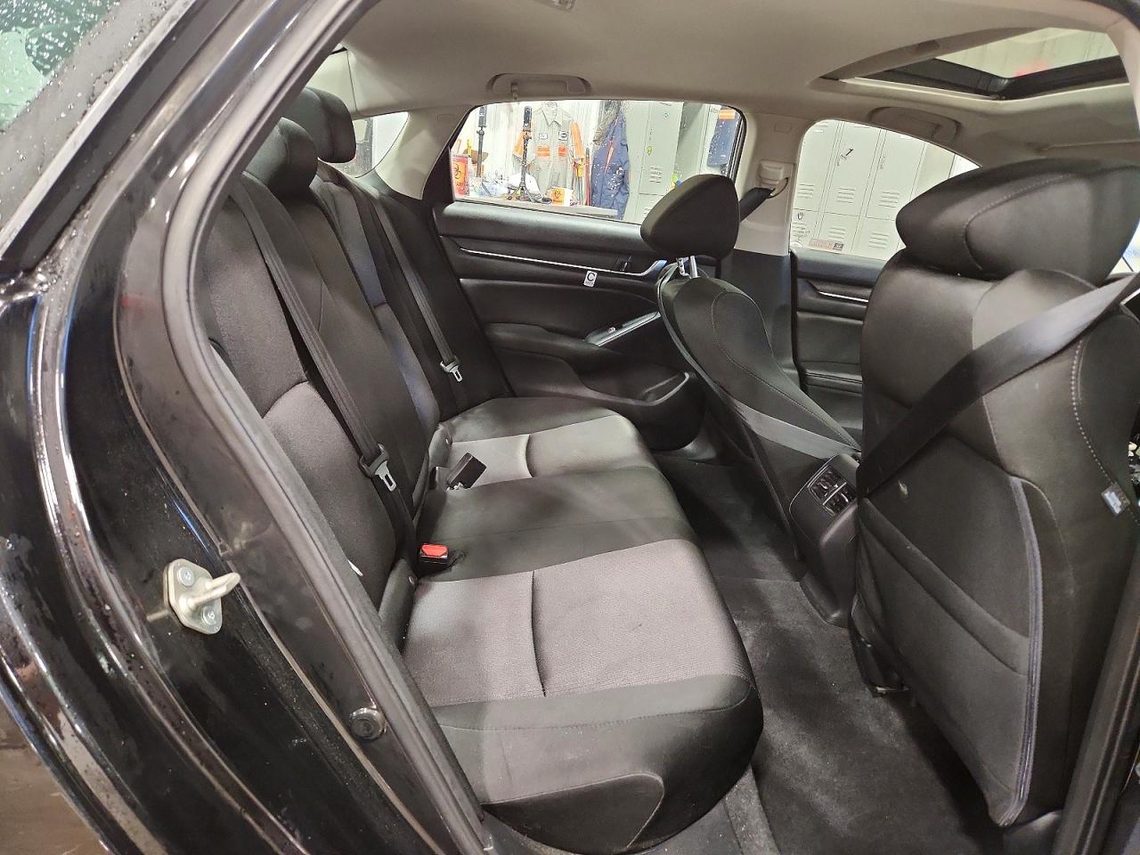 2020 HONDA ACCORD EX photo 19