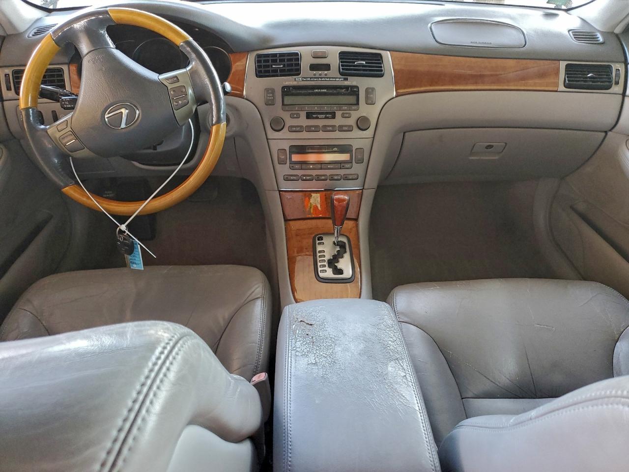 2005 LEXUS ES 330 photo 8
