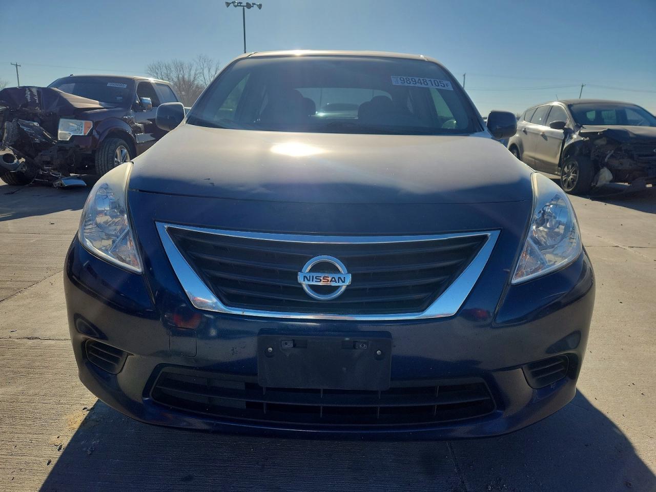 2014 NISSAN VERSA S photo 5