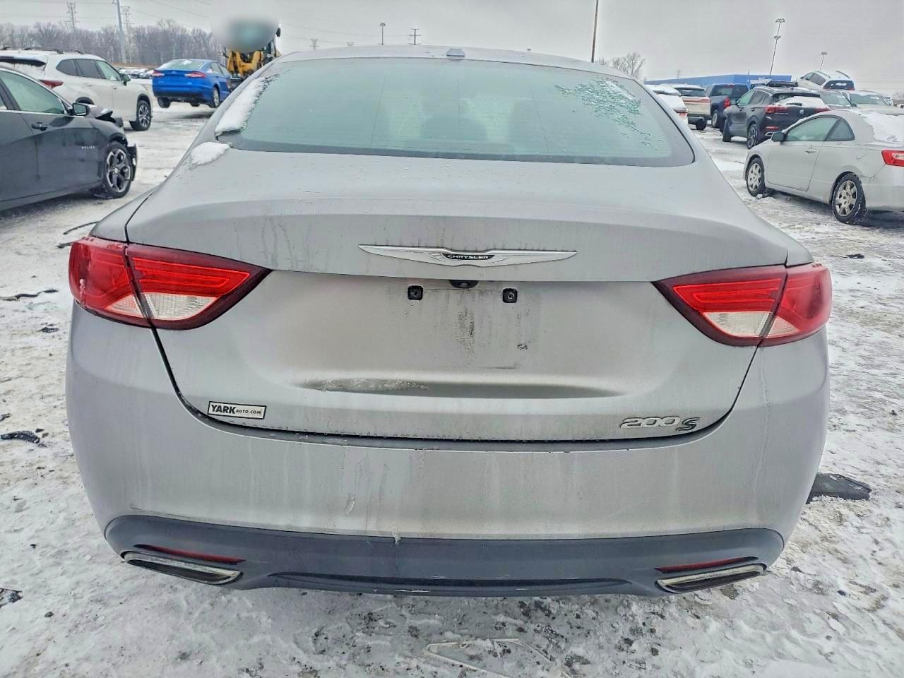 2016 CHRYSLER 200 S photo 11