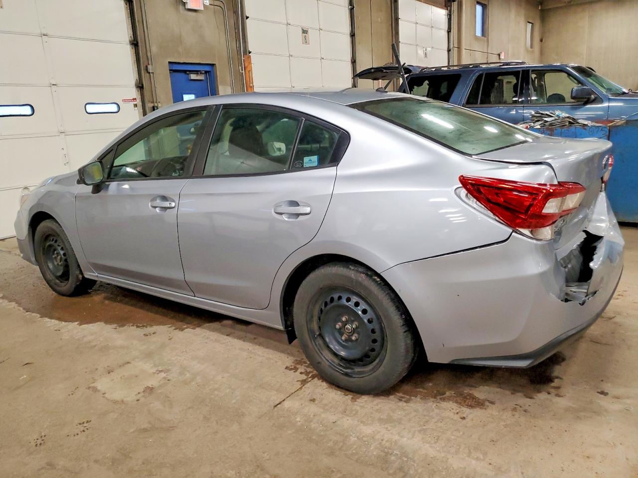 2019 SUBARU IMPREZA photo 2