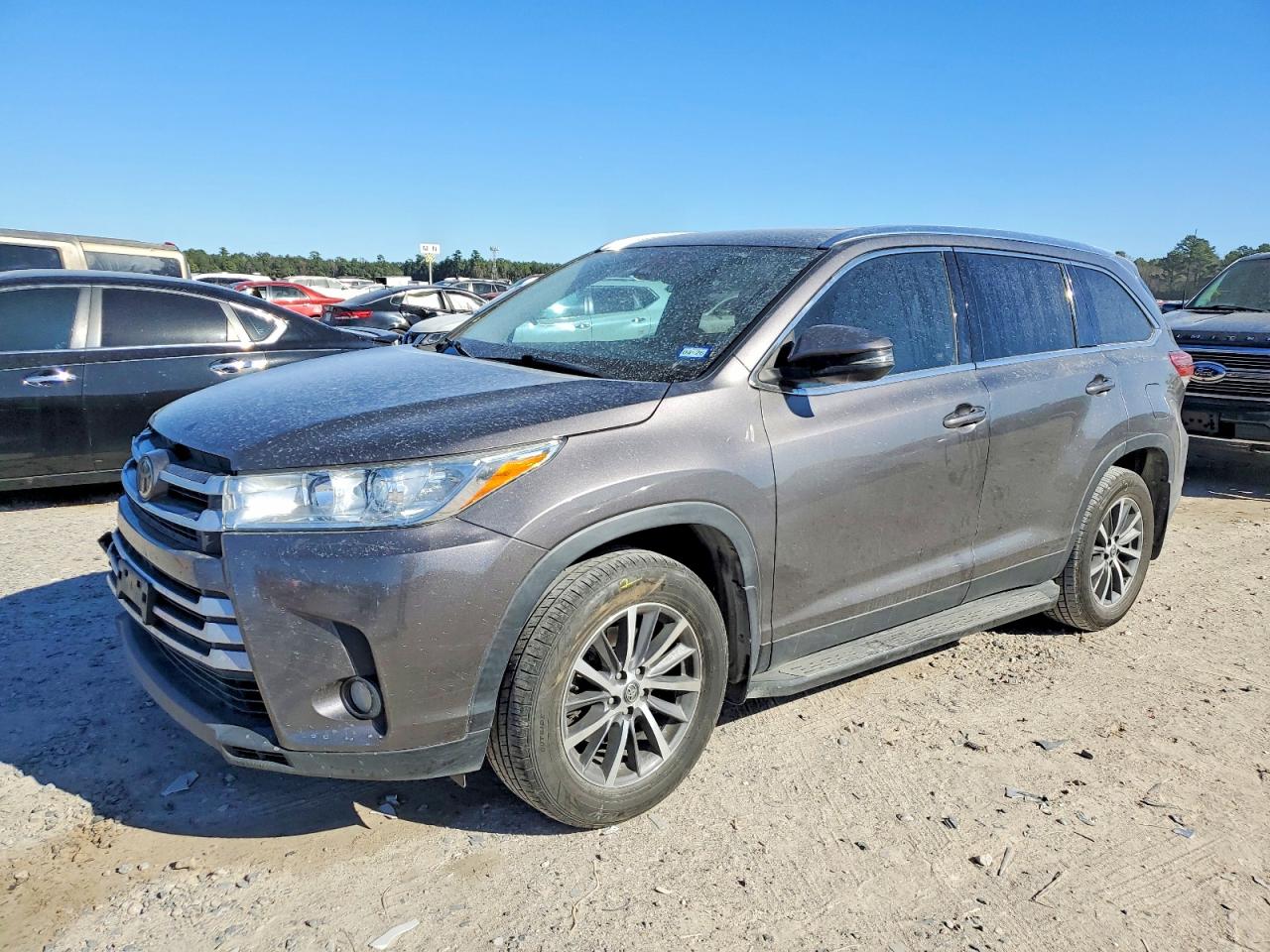 2019 TOYOTA HIGHLANDER