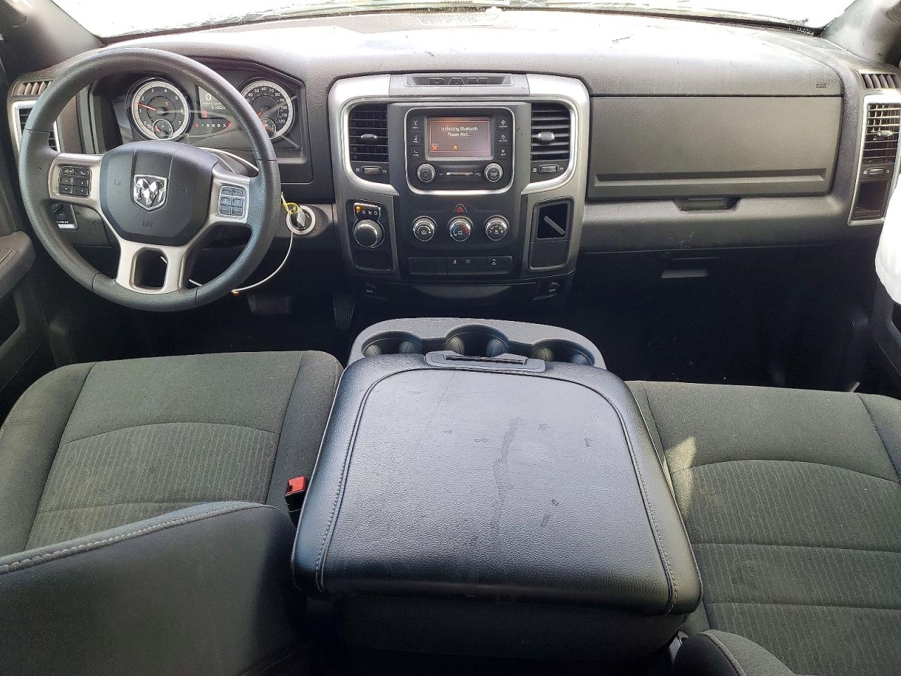 2022 RAM 1500 CLASSIC SLT photo 8